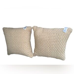 Outdoor Throw Pillows PAIR 20”x20” West Elm Two Tone Woven Square Pillows White